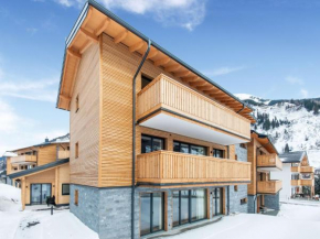 Golden Lodges Rauris Resort close to the ski lift